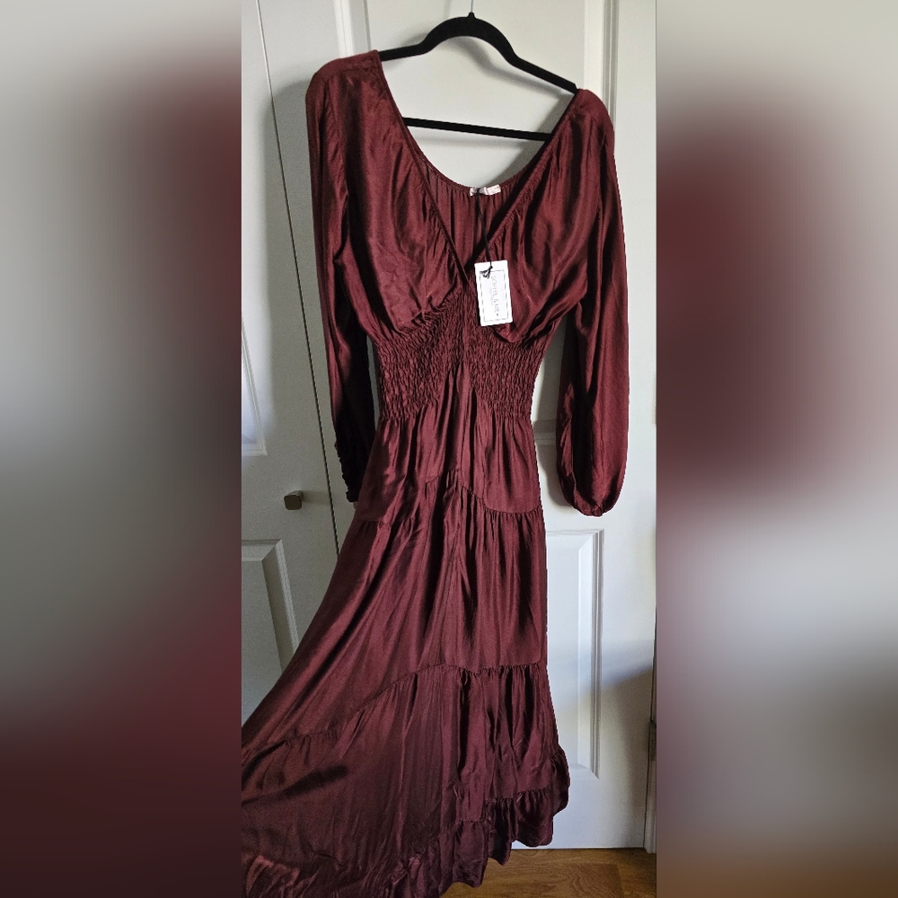 Elegant Burgundy Long Sleeve Dress